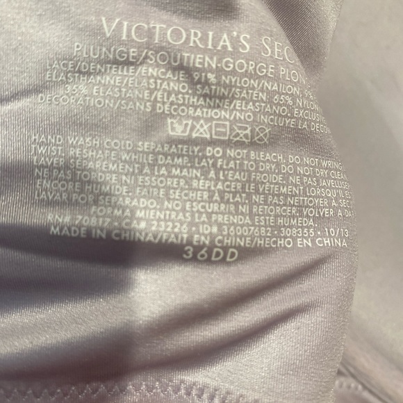 Blue lace push up bra - Picture 3 of 3